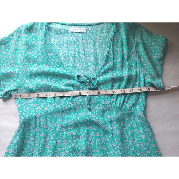 Womens Sz 8 Dress Ditsy Floral Print Above Knee Green V-Neck Short Sleeves - Picture 8 of 14